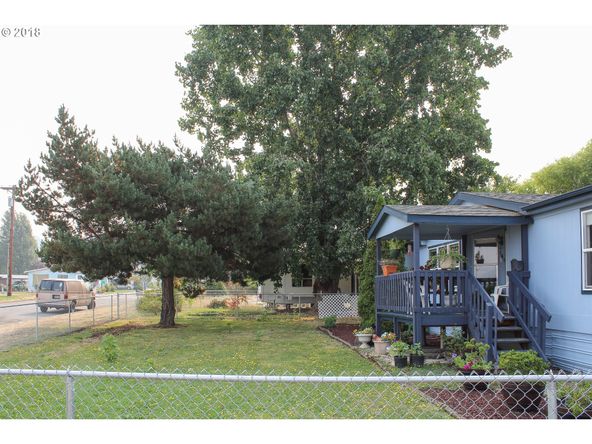161 Green Siding Rd, Roseburg, OR 97471